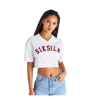 100% Polyester. Stof: Zachte aanraking. Ontwerp: Logo, Effen achterkant. Bevestiging: Knop. Mouwtype: Korte mouwen. Hals: V Hals. Merkknopen, Kort, Geweven label. 6 VK: 30 in. 10 VK: 33 in.