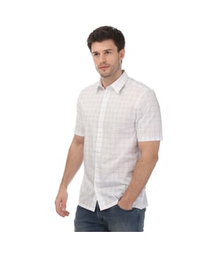 100% Baumwolle. Design: Kariert, bedruckt. Knopfverschluss. Mit Kragen. Kurzärmlig. M: 96,52 cm. L: 102 cm. XL: 107 cm. XXL: 112 cm. 3XL: 116,84 cm.