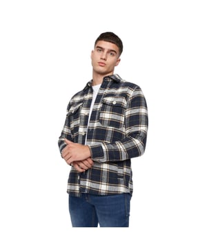 100% Baumwolle. Gewebetechnik: Sehr warm. Gewebe: Flanell, Satin. Design: Kariert. Button-Down-Kragen. Extra stark, Gewebtes Etikett. Taschenart: Zwei Seitentaschen, Eingefasst, 2 Brusttaschen, Klappenverschluss, Geknöpft, Mit Satin gefüttert. Bündchen: Geknöpft. Mit Kragen. Langärmlig. S: 90,17 cm. M: 96,52 cm. L: 102 cm. XL: 107 cm. XXL: 112 cm.