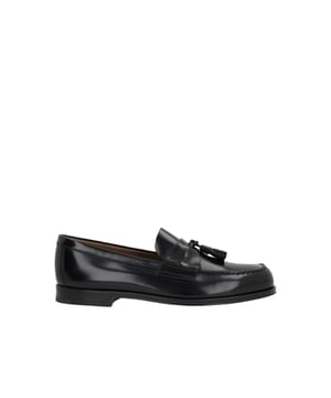 - Composición: 100% cuero de ternera - Interior: Cuero - Plantilla: Cuero - Suela: Cuero - Punta redonda - Plantilla con marca - Diseño sin cordones - Hecho en Italia - Género: HOMBRE -