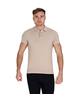 Elevate your style game with our men's Short Sleeve Knitted Polo. Made from a premium cotton blend, this polo boasts ultimate comfort and longevity. The classic fit, button up polo collar and embroidered RB bull logo on chest make it the perfect twist on a classic shirt. Ideal for any occasion, from smart to casual.
