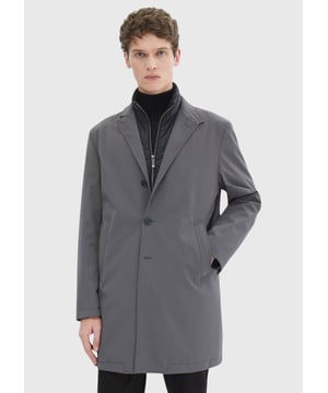 Ramsey-Anzüge sind ein Muss für moderne Männer und vereinen Stil und Selbstbewusstsein für Alltag und Beruf. Gefertigt aus hochwertigen Stoffen
