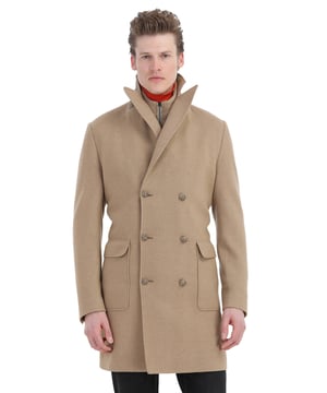 Ramsey-Anzüge sind ein Muss für moderne Männer und vereinen Stil und Selbstbewusstsein für Alltag und Beruf. Gefertigt aus hochwertigen Stoffen