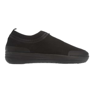 Marke: Fit Flop. Obermaterial: Synthetischer Stoff. Laufsohle: Gummi, Rutschfest. gepolstert, Anziehlasche. Absatz: Flach. Niedrig geschnitten. Design: Unifarben. Zehenstil: Rund. Zum Anschlüpfen.
