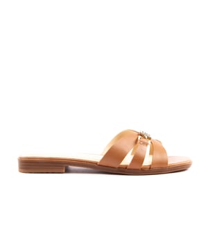 Guess Realla Damenschuhe Clogs aus braunem Leder. Authentisches Schuhwerk der Marke Guess - Streetwear/Sportswear-Design von Guess - Guess für modebewusste Frauen, perfekt für den Alltag - Die braunen Clogs von Guess lassen sich wunderbar mit dem Rest Ihrer Garderobe kombinieren - bequeme Lederoberfläche - klassische Schnalle - Realla - Synthetik.