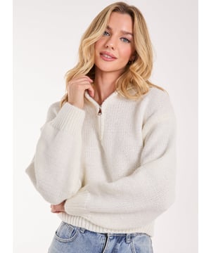 Looking for the perfect winter warmer? We've got you covered. Wrap up warm this season in our Zip Up Collar Knit Cropped Jumper. Its cosy material will keep you warm all winter long. Whether you're off to a Christmas market or just need something to pop to the shops, this stylish option is all you need.
100% Polyester