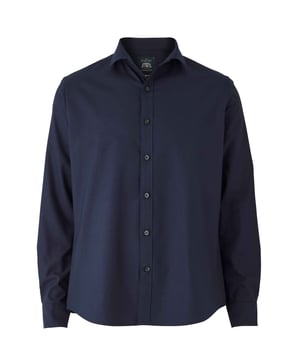 Suitable for a wide range of occasions, this classic cotton Oxford shirt will pair just as well with jeans as it will chinos or trousers. Long sleeves, single cuffs and a small cutaway collar form the design of this must-have shirt. Made from 100% BCI cotton fine oxford weave.