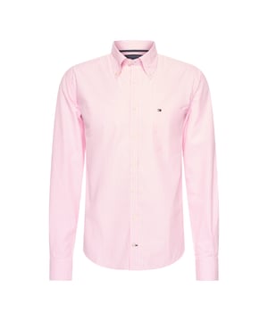 Heren overhemd van het merk Tommy Hilfiger. De overhemden van Tommy Hilfiger zijn gemaakt van biologisch katoen, en hebben een custom fit pasvorm. Het zachte katoen zorgt voor een heerlijk draagcomfort.  Merk: Tommy HilfigerModelnaam: Mark StripedCategorie: heren overhemdMaterialen: biologisch katoenKleur: roze, wit