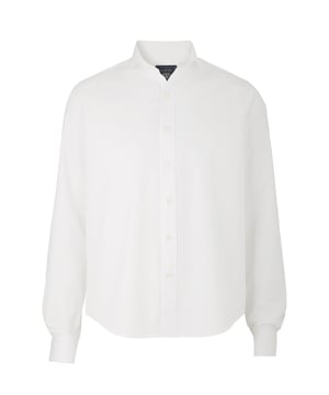 A summer essential. This white slim fit shirt is made from a soft cotton twill fabric designed to get softer with each wash. It has been gently tapered for a flattering fit. Features a curl resistant cutaway collar, with an integral and removable collar stay and single cuffs.