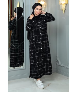 Stoffmerkmal: Hergestellt aus Chanel-Stoff.Produktmerkmal: Es handelt sich um ein neues Hijab-Modestück der Saison. Es hat vordere Knöpfe, die verwendet werden können. Es gibt eine Tasche vorhanden.Es kann aufgrund von Konzeptaufnahmen leichte Farbunterschiede geben.Die Größe des Models ist 38.Größentabelle ist in den Bildern verfügbar.