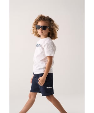 This Bench three-piece set brings together a soft cotton T-shirt, relaxed brushed sweat shorts, and cool sunglasses for an effortless warm-weather look. Ribbed trims and a flat woven drawcord add a practical touch to the laid-back silhouette. Designed for sunny days and easy dressing, it’s the ideal outfit choice for everyday adventures.