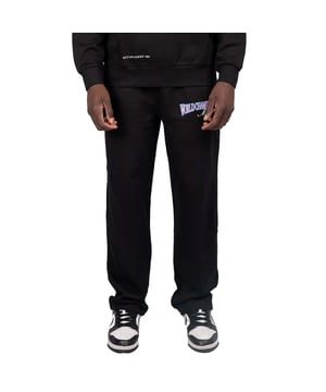 65% Katoen, 35% Polyester. Ontwerp: Geborduurd logo. Zakken: 2 Zijzakken. Taille: Koord, Elastisch. Geschikt: Regelmatig.