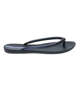 Marke: Ipanema. Obermaterial: PVC. Einlegesohle: Geprägt. Laufsohle: Gummi. Gewebetechnik: Flexibel, Feuchtigkeitsabweisend, Rutschfest. Flexpand, Hohe Wirkung, PVC-Band. Absatz: Flacher Absatz. Design: Logo, Gemustert. Zum Anschlüpfen.