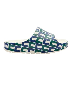 Marke: Lacoste. Obermaterial: Synthetischer Stoff. Laufsohle: EVA (Ethyl-Vinylacetat). Absatz: Flach. Design: Rundum bedruckt, geometrisch. Zehenstil: offen. Sohle: Spritzgegossen. Zum Anschlüpfen.
