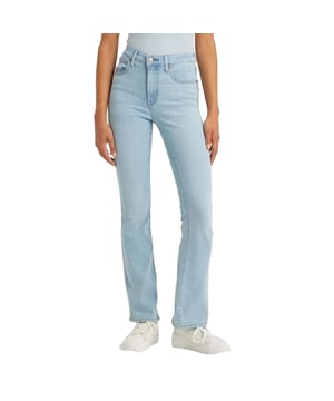 60% Baumwolle, 23% Viskose, 16% Polyester, 1% Elastan. Gewebe: Denim, Weiche Haptik, Stretch. Design: Unifarben. Taschenart: Zwei Seitentaschen, 2 Taschen hinten, Eine Münzentasche. Knopfverschluss, Hosenschlitz mit Reißverschluss. Gürtelschlaufen, Hochgeschnitten, Leder-Aufnäher. Passform: Bootcut. Nachhaltigkeit: ÖkoVero.