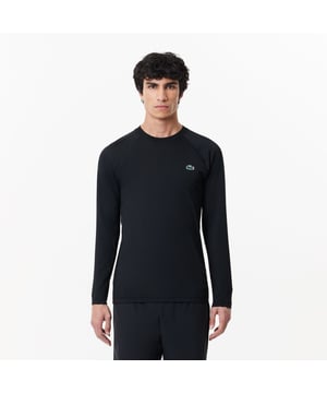 Designed for HIIT & Functional training  for a regular frequency of use This product is providing you Ultra Dry technology which guarantees you to keep you dry even during pratice. It also offers Stretch fabric to follow your every move during training This t-shirt has ventilation holes at back for thermal comfort Slim Fit: adjusted ease on body It has been tested by athletes to ensure functionality The most adapted fashion sport apparel and accessories items to our Golf and Tennis athletes to prepare for and for game day