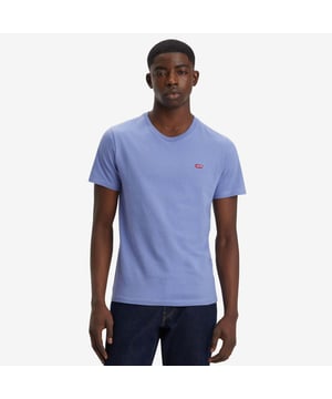 Crewneck.Short sleeves.Finished with a subtle logo.Standard fit.