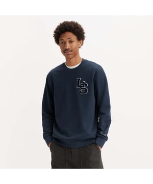 Crewneck.Ribbed cuffs and hem.Made with supersoft fabric.Standard fit.