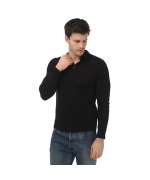Stof: Merino wol. Ontwerp: Geborduurd, Logo. Halslijn: Collared. Mouwtype: Met lange mouwen. 3 knopenlijst. Pasvorm: Relaxed model. S: 36 in. XXL: 52 in. 3XL: 54 in.