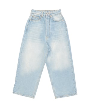 A cropped version of Raey's bestselling Drop jeans, these grey Crop jeans are designed to sit low on the waist and are made from organic-cotton denim to a relaxed fit