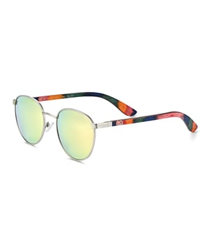 Montuur: Zilverkleurig metaal; Pootje: Regenbooghout; Oorstukje: Regenbooghout; Lens: Groene meerlaagse triacetaatcellulose (TAC); Gespiegelde lens: Nee; Gradiëntlens: Nee; Polarisatie: Optische kwaliteit; UV-bescherming: 100% UVA/UVB; Scharnier: Roestvrij staal met veermechanisme; Verstelbare neuspads: Ja; Lensbreedte: 52 mm; Lengte poot: 155 mm; Brugbreedte: 20 mm.