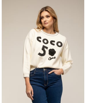 Gebreide trui met lange mouwen, "COCO 5" opschrift en ribboord aan kraag en manchetten