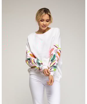 Sweater met borduursel op mouwen