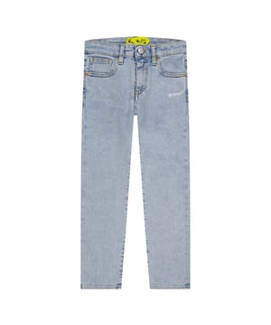 Materiaal: Katoen. Stof: Denim. Ontwerp: Logo, afgedrukt. Zakken: 2 zijzakken, 2 achterzakken, 1 muntzakje. Sluiting: Knoop, Ritsgat. Rugpand, Riemlussen. Pasvorm: Recht been.