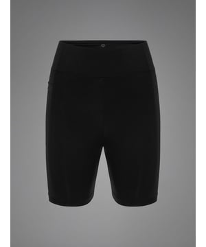 El pantalón corto Kansei Chrome te ofrece la máxima libertad de movimiento con un ajuste seguro. El material elástico que absorbe la humedad se adapta perfectamente y te mantiene seco, incluso durante los entrenamientos más intensos.
La cintura alta favorece el ajuste y crea una silueta deportiva.
El bolsillo lateral integrado para el teléfono móvil te permite tenerlo siempre a mano y a buen recaudo durante el entrenamiento.