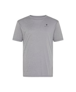 Ons lichtste performance shirt maakt indruk met een strakke look en sportieve functionaliteit.
Het ultralichte materiaal biedt maximale bewegingsvrijheid en voelt luchtig aan.
Een discreet logo op de borst geeft het shirt een elegante touch.
Ideaal voor intensieve trainingen en warme dagen - je nieuwe metgezel voor comfort met stijl.
