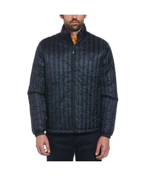 100% gerecycleerd polyester. Vulling: Polyester. Ontwerp: Gewatteerd, Tonaal Logo. Stoftechnologie: Duurzaam, waterbestendig. Mouwtype: Met lange mouwen. Halsuitsnijding: Spikkelhals, staande kraag. Zakken: 2 Zijzakken, Rits. Bevestiging: Volledige ritssluiting. M: 42 in. L: 45 in. XL: 48 in.
