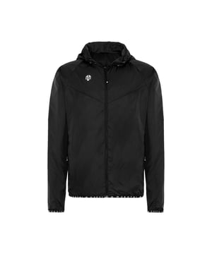 El cortavientos Light Windbreaker te protege de forma fiable del viento y la lluvia ligera, ideal para entrenamientos al aire libre o con tiempo cambiante.
Gracias al material repelente al agua y a las aberturas de ventilación en la espalda, permanecerás agradablemente seco y climatizado. La capucha ajustable y los puños elásticos ofrecen un ajuste flexible.
Los prácticos bolsillos con cremallera completan el diseño minimalista.
Una compañera ultraligera para una protección activa con cualquier tiempo.