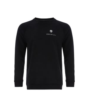 Das Corporate Sweatshirt überzeugt mit weichem Baumwollfleece und einem zeitlosen Design. Der klassische Rundhalsausschnitt und Rippbündchen an Saum und Ärmeln sorgen für einen cleanen Look mit sportlicher Note.
Die schmale Passform liegt angenehm an, ohne einzuengen – perfekt für Alltag, Aufwärmtraining oder den Weg ins Gym.
Pflegeleicht, langlebig und vielseitig kombinierbar – ein stilvolles Essential für jeden Tag.