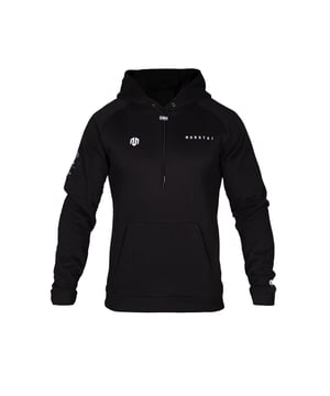 De Paris Basic Hoodie combineert zacht fleece materiaal met een strakke, minimalistische esthetiek voor een moderne alledaagse look.
De verstelbare capuchon met transparante stoppers en de ruime kangoeroezak bieden zowel functie als stijl.
Een subtiele MOROTAI print op de mouwboorden maakt een minimalistisch merkstatement.
Ideaal voor ontspannen dagen thuis of onderweg - een basic met stijlvolle verfijning.