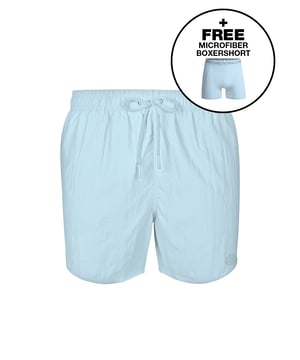 Los bañadores de Muchachomalo se ajustan perfectamente y están hechos con materiales de alta calidad para un confort y durabilidad óptimos. Con una cintura elástica y cordones ajustables para un ajuste perfecto.    **Especificaciones**   • 1 bañador + 1 bóxer   • Ajuste normal   • 100% poliamida    **Cuidado**   • Lavar a 30 grados   • No usar secadora   • Planchar a temperatura media (2 puntos)    **¿Por qué Muchachomalo?**   Muchachomalo solo trabaja con fábricas certificadas por BSCI y OEKO-TEX. Estas fábricas tienen como objetivo mejorar continuamente las condiciones laborales. Defienden el derecho a la formación de sindicatos, garantizan condiciones de trabajo seguras y están en contra del trabajo forzado y el trabajo infantil. Además, permiten a los consumidores y empresas tomar decisiones responsables para proteger nuestro planeta para las futuras generaciones.