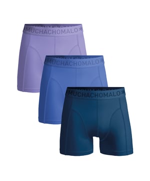 Die Boxershorts/Unterhosen von Muchachomalo sitzen wie angegossen und sind aus hochwertiger Baumwolle gefertigt. Ein weiches, elastisches Logobündchen aus Mikrofasermaterial sorgt für zusätzlichen Komfort.  Spezifikationen • Normale Passform • Flach genähte Nähte für zusätzlichen Komfort • Weiches Bündchen mit dem Muchachomalo-Logo  Pflege • Waschbar bei 30 Grad • Nicht im Trockner trocknen • Bügeln bei mäßiger Temperatur (2 Punkte)  Warum Muchachomalo? Muchachomalo arbeitet nur mit Fabriken, die BSCI- und OEKO-TEX-zertifiziert sind. Diese Fabriken haben es sich zum Ziel gesetzt, die Arbeitsbedingungen kontinuierlich zu verbessern. Sie setzen sich für das Recht auf die Bildung von Gewerkschaften, sichere Arbeitsbedingungen und gegen Zwangs- und Kinderarbeit ein. Sie ermöglichen es auch Verbrauchern und Unternehmen, verantwortungsvolle Entscheidungen zu treffen, die unseren Planeten für zukünftige Generationen schützen.