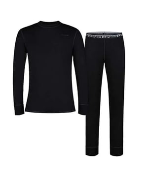 Icepeak Underwear Set For Women. Longer And Protective Back Hem. The 2-Way Stretch Material Increases The Freedom Of Movement. The Fabric Allows Moisture To Evaporate Quickly  Keeping You Dry And Comfortable At All Times.