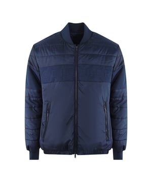 Deze jas is de perfecte combinatie van stijl en functionaliteit! Van het zeer herkenbare merk Ice Iceberg, gemaakt van hoogwaardig 100% polyester uit China. Omarm het koude weer in stijl met deze marineblauwe gewatteerde bomberjack die je warm en beschermd houdt, waar je ook bent