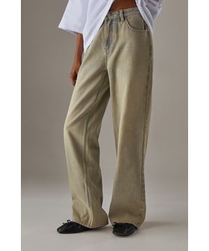 Vintage-inspired boyfriend fit for a relaxed silhouette
        High-rise waist for a flattering and comfortable fit
        Classic five-pocket design for practicality
        Wide leg opening for a trendy, laid-back look
        Distressed wash effect for an authentic, lived-in appearance
    
    Embrace effortless style with these Vintage Wash Ultimate Denim Boyfriend Jeans from Warehouse. Perfect for the confident woman who appreciates edgy yet feminine fashion, these jeans offer a relaxed fit that doesn't compromise on style. The high-rise waist and wide leg opening create a flattering silhouette that pairs beautifully with both casual and dressier tops. For a chic daytime look, team with a crisp white oversized shirt and trainers, as shown. Alternatively, dress them up for an evening out with a silk camisole and heeled mules. The versatile wash makes these jeans ideal for various casual occasions, from weekend brunches to family gatherings. Their relaxed fit ensures all-day comfort without sacrificing that coveted vintage aesthetic, making them a must-have addition to any fashion-forward wardrobe.