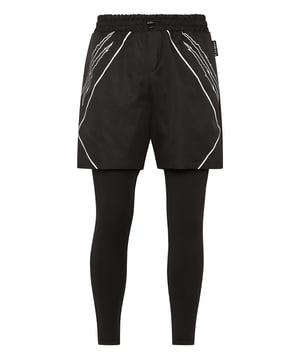 These 2-in-1 training pants are designed for jogging and achieve your goals in the best condition. Comfort and performance add up to the style of Plein Sport.   Shorts: matte nylon fabric, Leggings: stretch cotton jersey   Stylized graphic artwork printed on shorts   Elastic waistband with drawstring   Two slit pockets