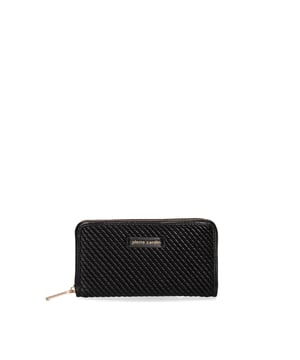 Damenbrieftasche mit Reißverschluss. Innentaschen für Kartenhalter, Geldscheinhalter und Münzhalter. fehlende Außentaschen. fehlender Schultergurt. fehlender Griff. ein Innenfach.  Außenmaterial: Innenmaterial: 100 % Polyester. Maße: 19x10x3 cm. Modeprodukt