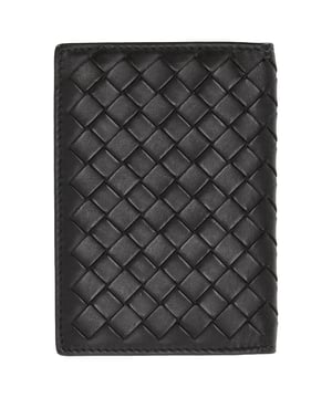 VINTAGE, RRP AS NEW
The Bottega Veneta Intrecciato Card Holder in brown leather showcases the brand’s iconic woven craftsmanship in a sleek, compact design. Made from premium leather, it offers refined durability with multiple slots to keep essentials organized in style. Elegant and timeless, this card holder is a discreet statement of luxury for everyday use.

Bottega Veneta Intreciatto Card Holder in Brown Leather

Condition: Excellent
Signs of wear: No retail tag, No visible sign of wear., 
Packaging: None
Color: Brown | ochre
Material: Leather | leather
Size: One Size | One Size
Measurements: Length: 110
SKU: MRPPUDESM476989M