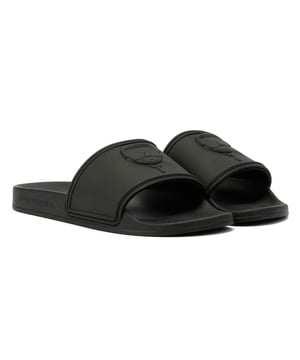 Bequeme gepolsterte Pantoletten, die den ganzen Tag über getragen werden können. Leichte und stützende Slip-On-Schuhe mit einem weichen Fußbett für überragenden Komfort.