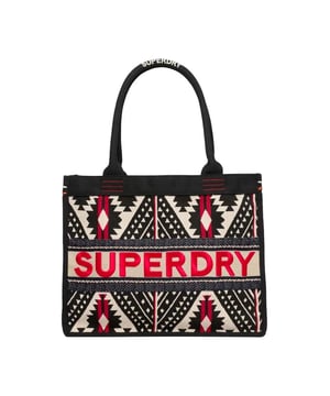 Superdry Frauen Umhängetasche mit Stickerei in Schwarz aus Synthetik. Authentisches Gepäck von der Marke Superdry - Streetwear/Sportswear-Design von Superdry - Mode für Frauen, perfekt für den Alltag - Die schwarzen Umhängetaschen von Superdry lassen sich hervorragend mit Ihrem restlichen Kleiderschrank kombinieren - bequeme Synthetikmaterial - klassisch - Stickerei Umhängetasche -