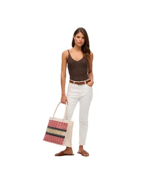 Superdry Damen Beuteltasche mit Stickerei Beige aus Synthetik. Authentisches Gepäck der Marke Superdry - Streetwear/Sportswear-Design von Superdry - Superdry für modebewusste Frauen, perfekt für den Alltag - Beige Taschen von Superdry passen hervorragend zu Ihrer Garderobe - bequeme synthetische Materialien - klassisch - Beuteltasche mit Stickerei -