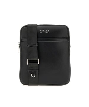 Sacoche Guess Milano Herren Schwarz Polyurethan. Authentisches Gepäck der Marke Guess - Streetwear/Sportswear-Design von Guess - Guess für Herren Fashion, perfekt für den Alltag - Die schwarze Guess Sacoche lässt sich hervorragend mit Ihrem restlichen Kleiderschrank kombinieren - bequeme Polyurethan-Materialien - klassisch - Milano -