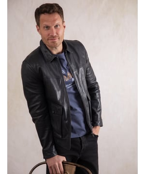 Add the suave Hesket leather jacket to effortlessly elevate your wardrobe. Crafted from the highest quality vegetable tanned aniline leather that&rsquo;ll get better and more unique with each wear, this deep navy jacket has been inspired by the 70s for ultimate vintage appeal. A classic collar, easy centre zip and large pockets (as well as three inner ones) make the Hesket the perfect combination of style and substance.