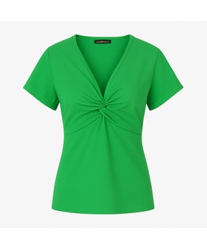 Eleva tu estilo cotidiano con este elegante top de punto verde de Conquista. Confeccionado con una mezcla suave y transpirable de 92 % viscosa y 8 % elastano, este top ofrece un ajuste favorecedor con una suave elasticidad. El detalle del frente retorcido en el busto crea una silueta sofisticada, mientras que las mangas onduladas y el escote en V añaden un toque de encanto femenino. Perfecta para combinar con looks tanto informales como elegantes, esta pieza versátil es un elemento esencial del guardarropa. Fabricado con cuidado para brindar comodidad y un estilo duradero.