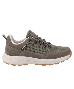 Deze Cotswold Elmfield Trainers zijn ontworpen voor dagelijks gebruik, ongeacht het weer. Gemaakt van waterdicht suède en mesh, combineren ze robuuste duurzaamheid met ademend comfort. De vetersluiting aan de voorkant zorgt voor een veilige pasvorm, terwijl de comfort inlegzool je voeten de hele dag ondersteunt. Afgewerkt met een stevige TPR-buitenzool voor extra grip en stabiliteit, is Elmfield jouw ideale trainer voor wandelingen op het platteland, weekendboodschappen en alles daar tussenin.
  Waterdicht suède en mesh bovenwerk voor bescherming tegen de weersomstandigheden
  Robuuste TPR-buitenzool voor extra traction en duurzaamheid
  Vetersluiting aan de voorkant voor een veilige, verstelbare pasvorm
  Comfort inlegzool voor langdurige ondersteuning
  Cotswold branding door het hele ontwerp
