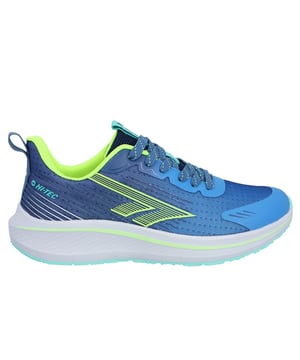 Steigern Sie Ihr Training mit den Hi-Tec Santorini Sneakers – dem perfekten leichten Laufschuh für das Fitnessstudio oder lockeres Joggen. Mit einem weichen, gestrickten Mesh-Obermaterial bieten diese Sneakers eine atmungsaktive Passform, die Ihre Füße bei jeder Bewegung kühl hält. Das Mesh-Futter leitet Feuchtigkeit effizient ab und sorgt für trockenen Komfort während Ihres gesamten Trainings. Mit der kompressionsgeformten EVA-Zwischensohle genießen Sie bei jedem Schritt gedämpfte Unterstützung. Die flachprofilierte Außensohle bietet zuverlässigen Halt und Langlebigkeit, was diese Sneakers zu Ihrer bevorzugten Wahl für Leistung und Komfort macht. - Gestricktes Mesh-Obermaterial - Schnürverschluss - Mesh-Futter - Kompressionsgeformte EVA-Zwischensohle - Flachprofilierte Außensohle - Hi-Tec-Branding